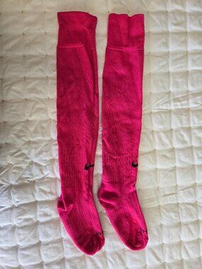 Nike Dri-FIT Strike Knee-High Soccer Socks - Pink - L